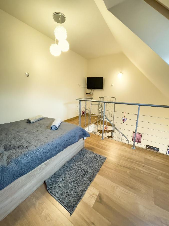 Apartament Fioletowy W Polanicy 폴라니카-즈루이 외부 사진